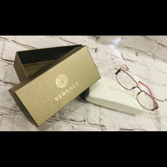 ❌SOLD❌🎊HP🎊🔥Versace🔥Authentic Vintage Prescription Frames W/Box & Case🔥 - Picture 15 of 16